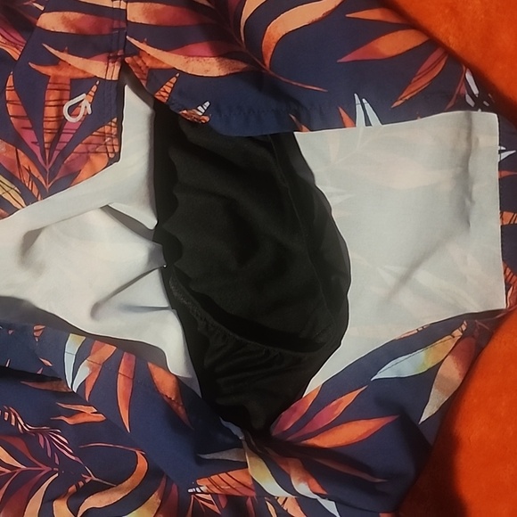 GAPFIT running short, sz XL - Picture 4 of 6